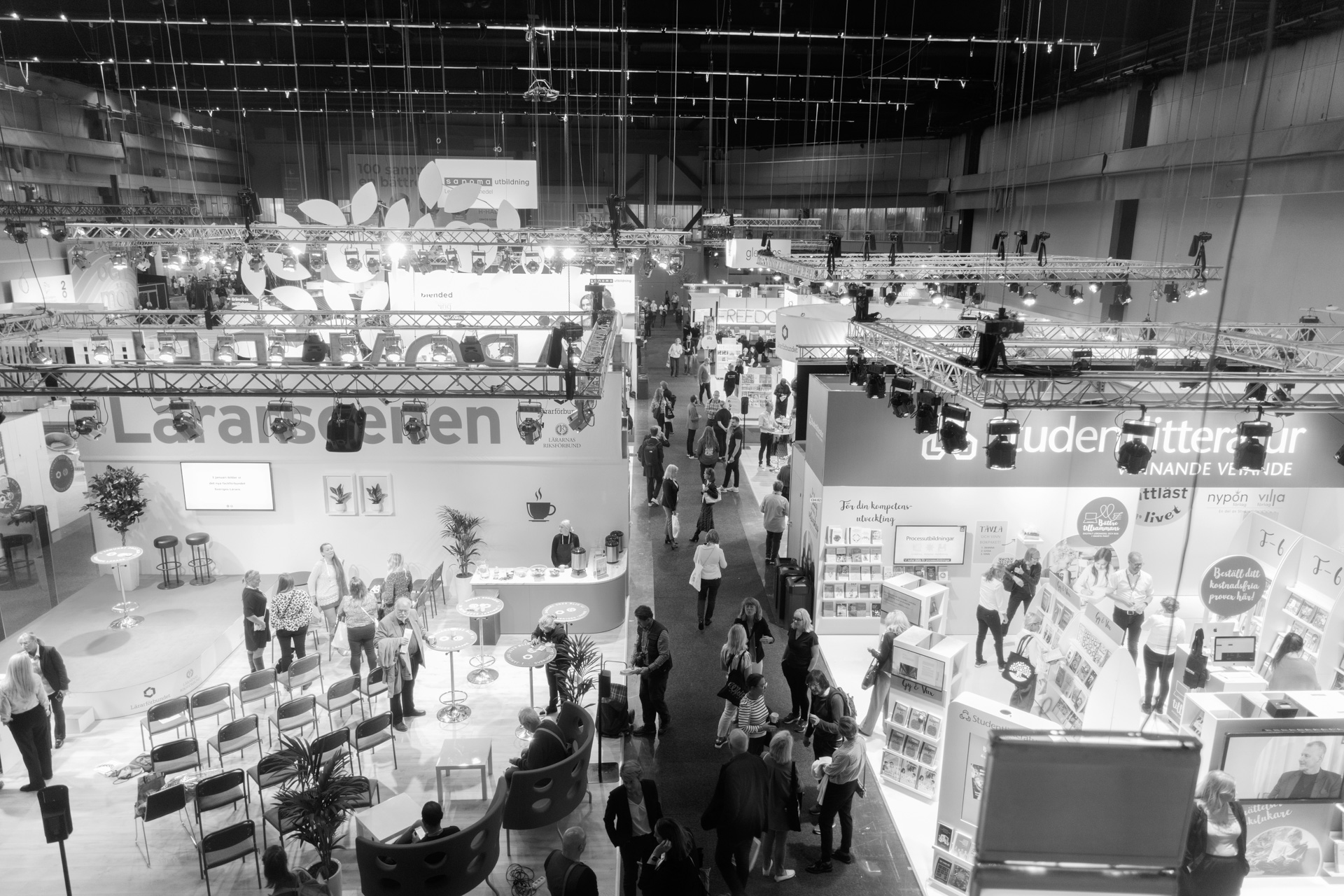 Black and white view over the Gothenburg Book Fair exhibition floor